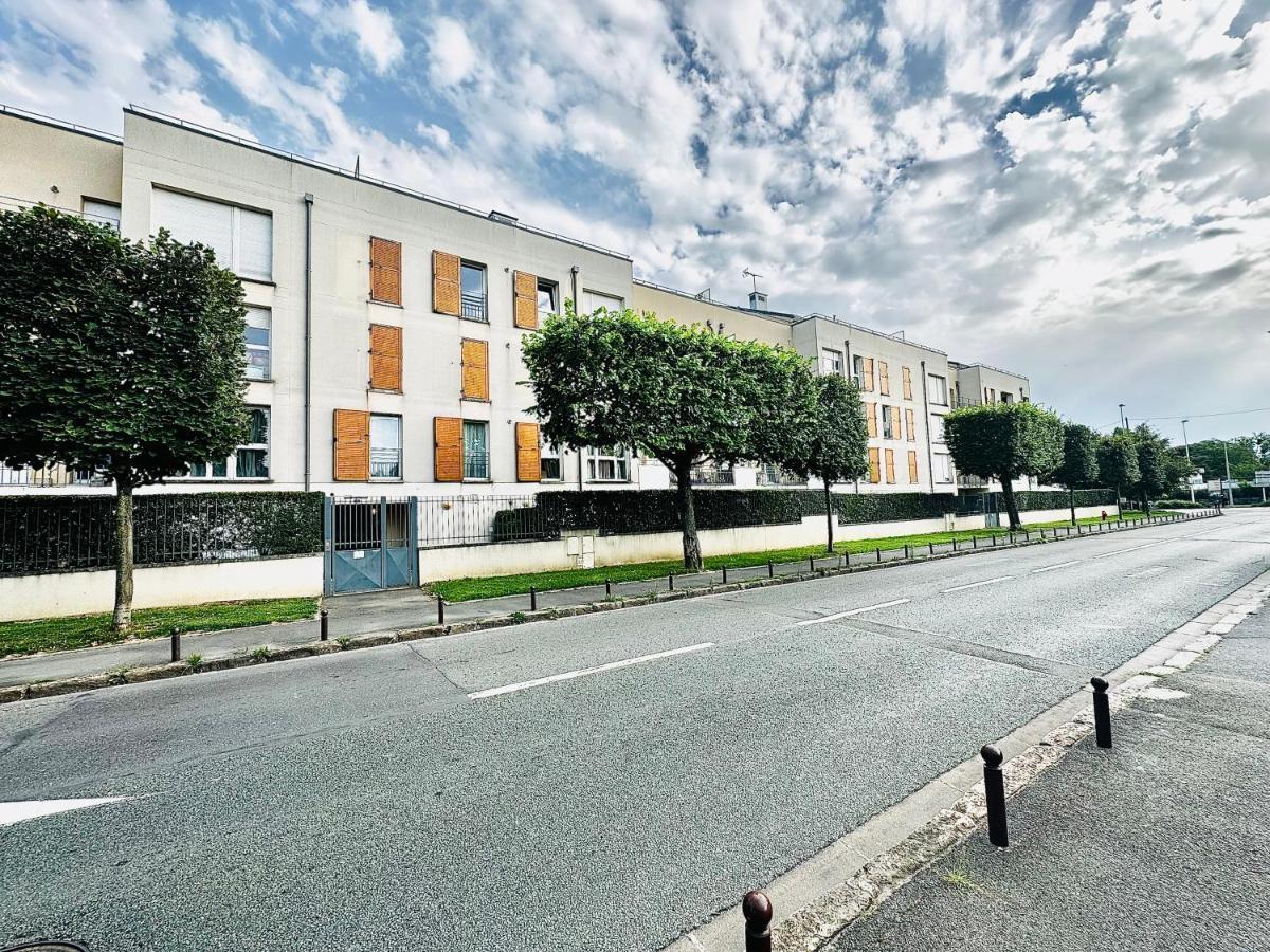 Btobed - Location Professionnelle - Appartement 4 Personnes Parking Gratuit - Proche Parc Des Expositions Et Aeroport Cdg ヴィルパント エクステリア 写真