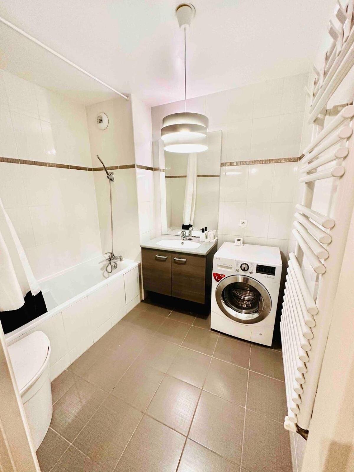 Btobed - Location Professionnelle - Appartement 4 Personnes Parking Gratuit - Proche Parc Des Expositions Et Aeroport Cdg ヴィルパント エクステリア 写真